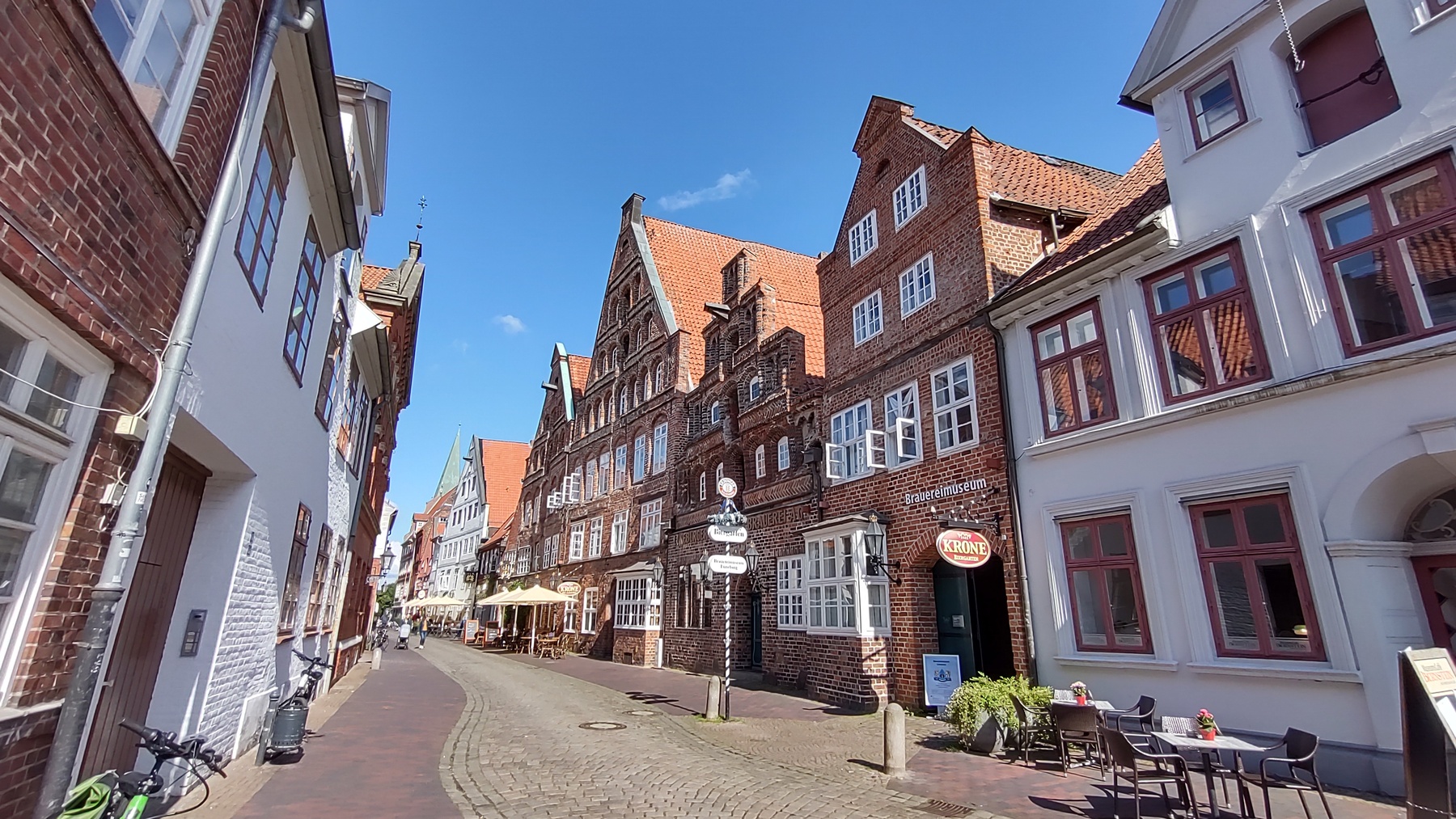 22-25-IMG-20220602-164044306-HDR-1800 22-25-IMG-20220602-164044306-HDR-1800