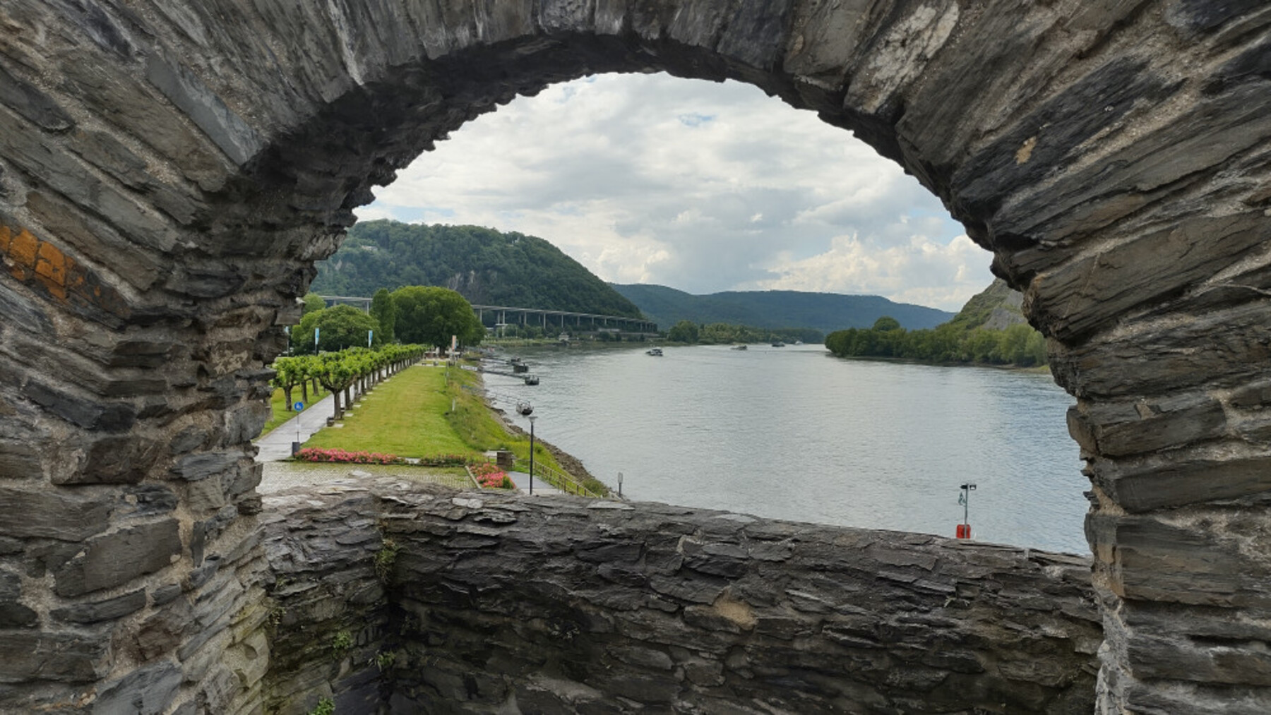 22-32aIMG-20220609-153225874-HDR-1800 22-32aIMG-20220609-153225874-HDR-1800